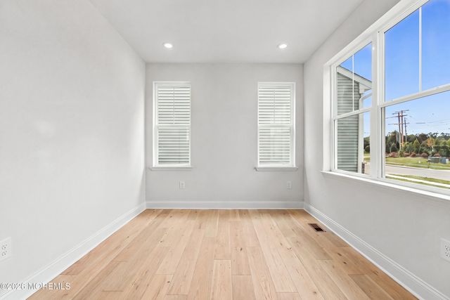 5 American Way, Manalapan, NJ 07726