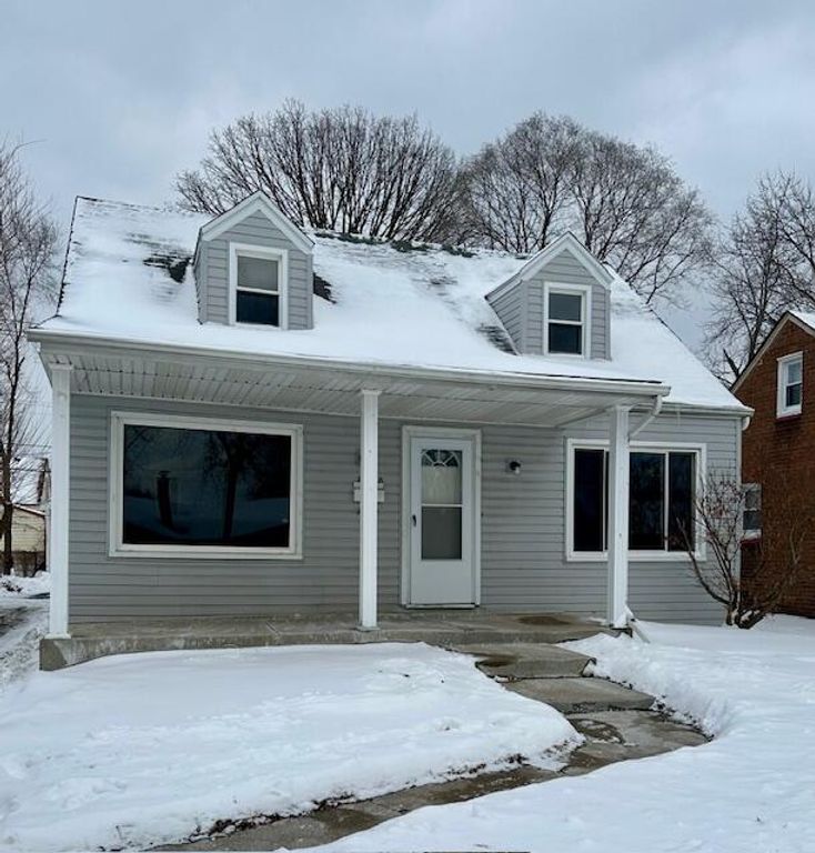 5718 Fenton Street, Dearborn Heights, MI 48127