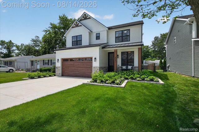 9295 Elmhurst Avenue, Plymouth Charter Township, MI 48170