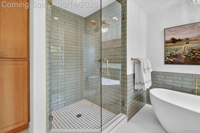 9295 Elmhurst Avenue, Plymouth Charter Township, MI 48170