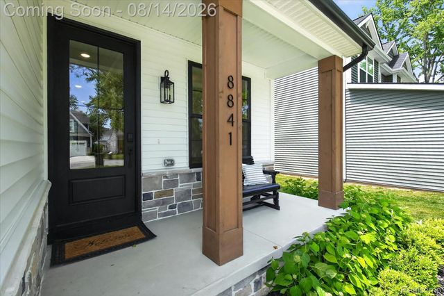 9295 Elmhurst Avenue, Plymouth Charter Township, MI 48170