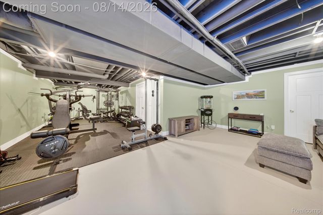 9295 Elmhurst Avenue, Plymouth Charter Township, MI 48170