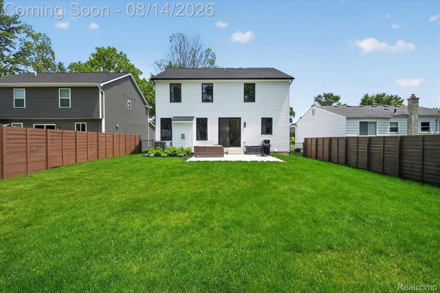 9295 Elmhurst Avenue, Plymouth Charter Township, MI 48170