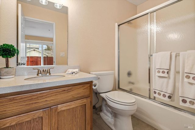 790 William Ct, Napa, CA 94558