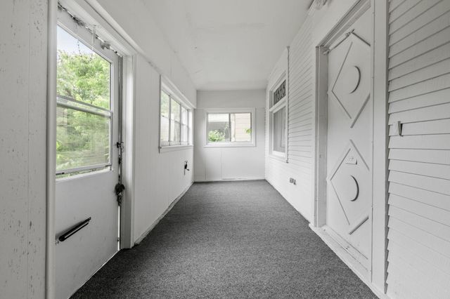 2610 Dupont Avenue S 1, Minneapolis, MN 55408