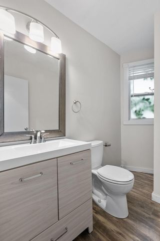 2610 Dupont Avenue S 1, Minneapolis, MN 55408