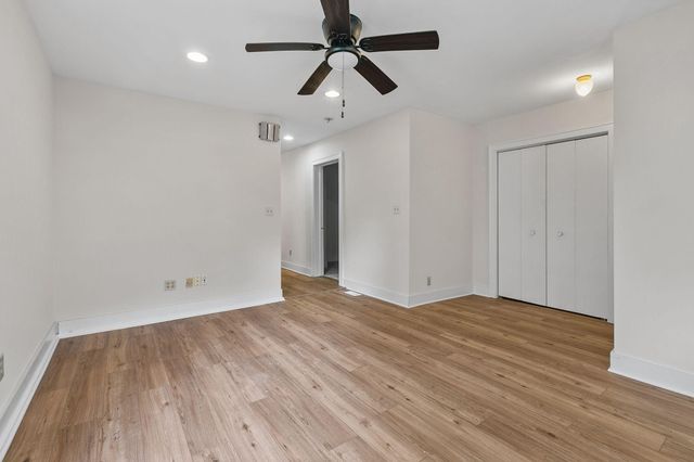 2610 Dupont Avenue S 1, Minneapolis, MN 55408