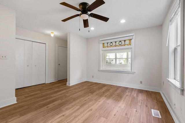 2610 Dupont Avenue S 1, Minneapolis, MN 55408