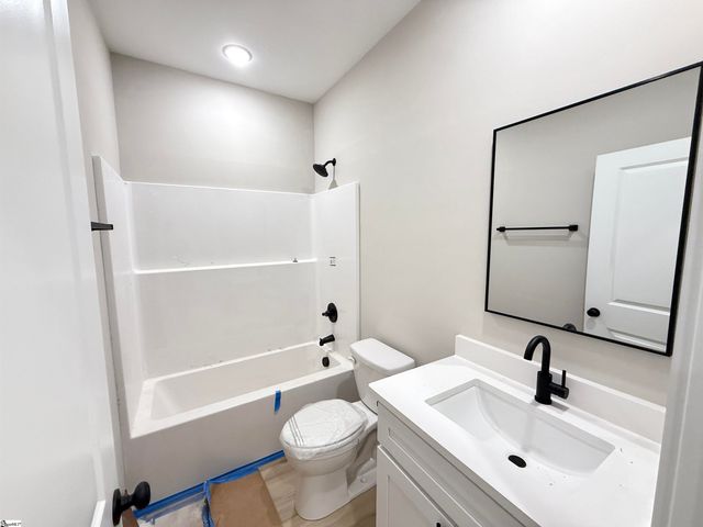 825 Campobello Gramling School Road, Campobello, SC 29322