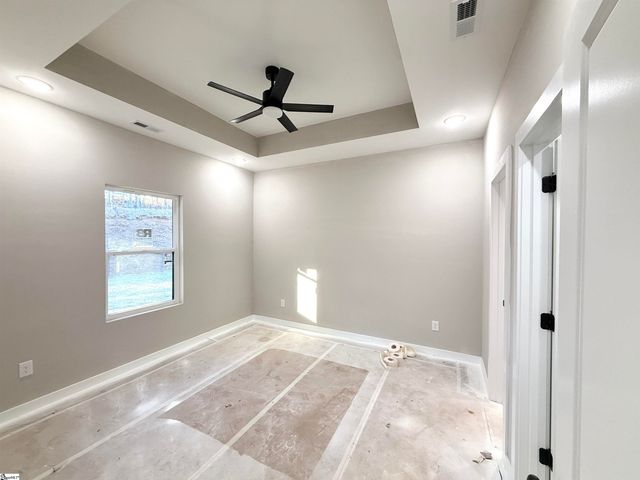 825 Campobello Gramling School Road, Campobello, SC 29322