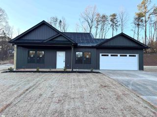 825 Campobello Gramling School Road, Campobello, SC 29322