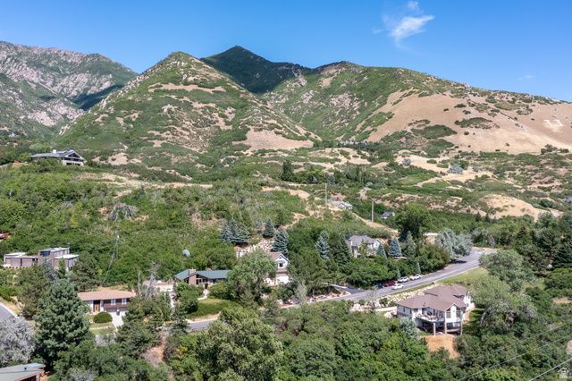 6368 BYBEE, Uintah, UT 84403