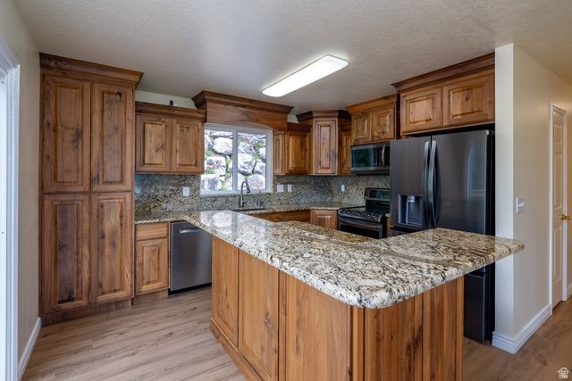 6368 BYBEE, Uintah, UT 84403