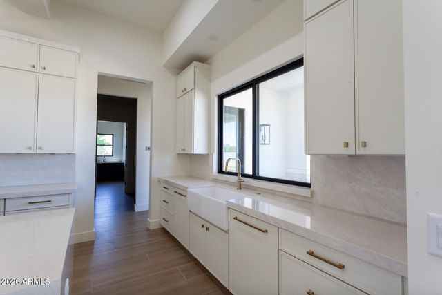 3972 E Hash Knife Draw Road, San Tan Valley, AZ 85140