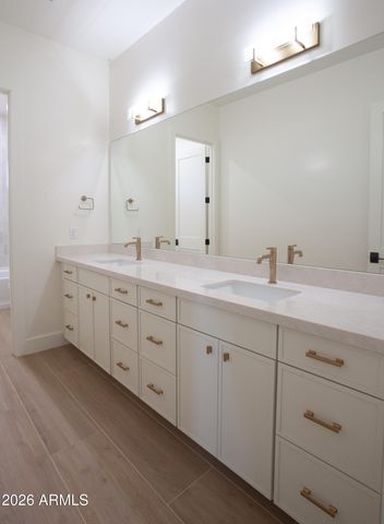 3972 E Hash Knife Draw Road, San Tan Valley, AZ 85140
