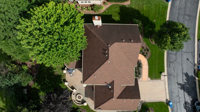 3912 Royal and Ancient Drive, St. Charles, IL 60174