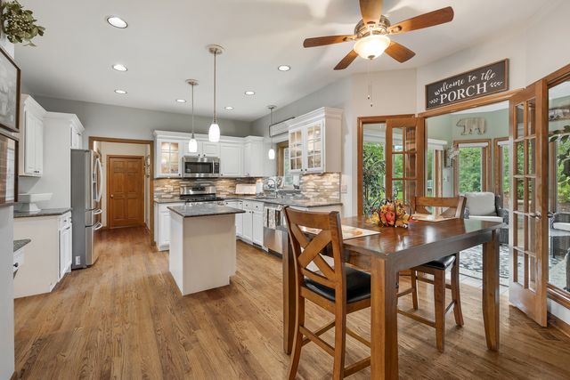 3912 Royal and Ancient Drive, St. Charles, IL 60174