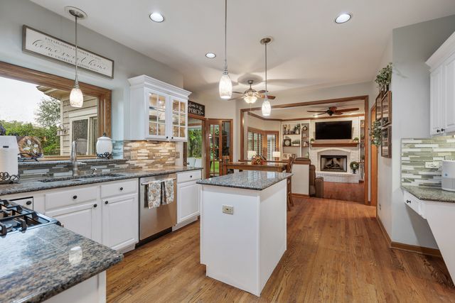 3912 Royal and Ancient Drive, St. Charles, IL 60174