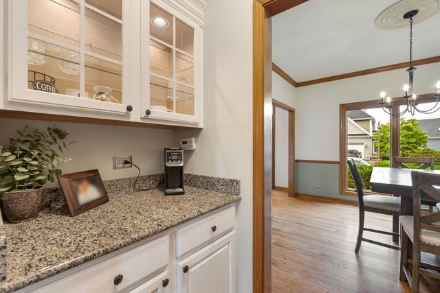 3912 Royal and Ancient Drive, St. Charles, IL 60174