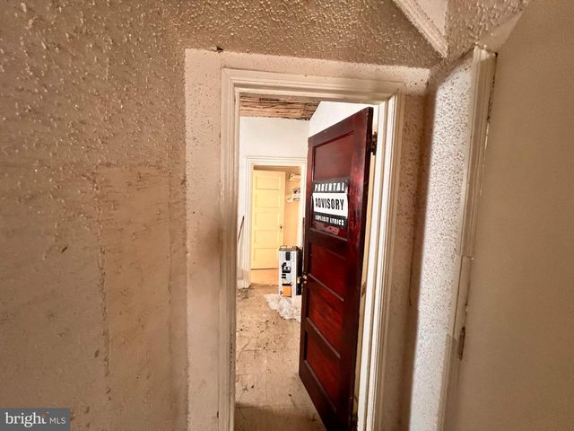 5427 BALTIMORE AVE, Philadelphia, PA 19143