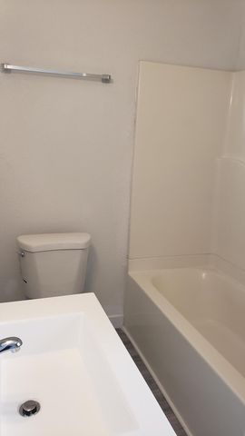 1558 Hope Street, Klamath Falls, OR 97603