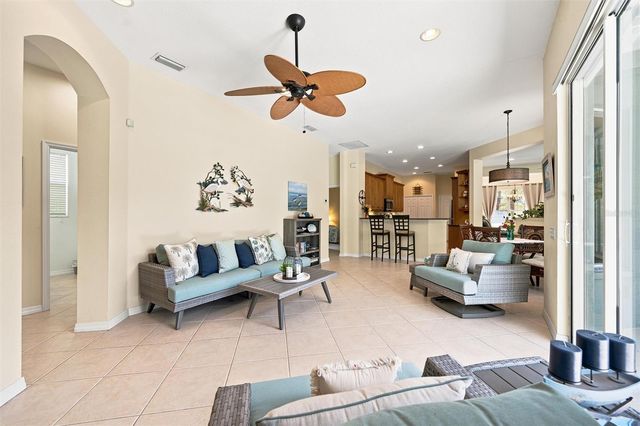 11758 HIDDEN FOREST LOOP, Parrish, FL 34219