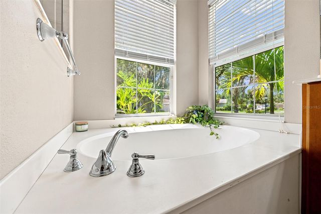 11758 HIDDEN FOREST LOOP, Parrish, FL 34219