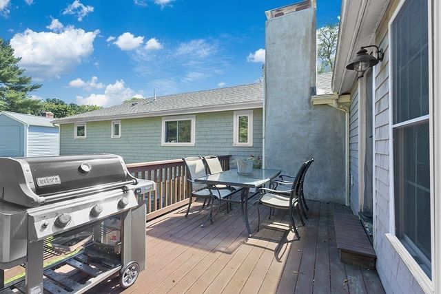 6 Pine St, Medfield, MA 02052