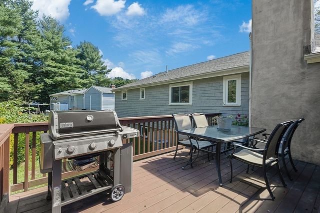 6 Pine St, Medfield, MA 02052