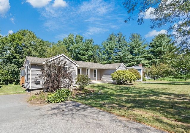6 Pine St, Medfield, MA 02052