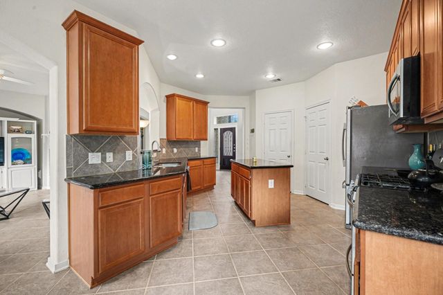 806 Dawn Ridge Way, Seabrook, TX 77586