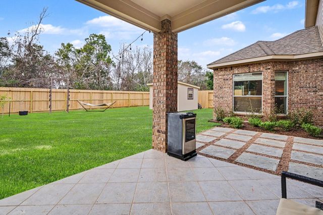 806 Dawn Ridge Way, Seabrook, TX 77586