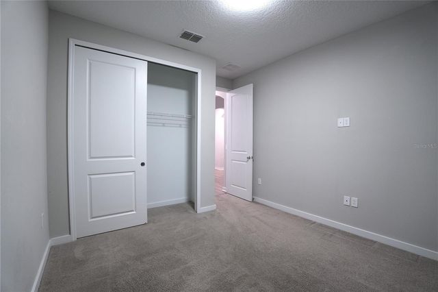 2004 E GRANT AVENUE, Orlando, FL 32806