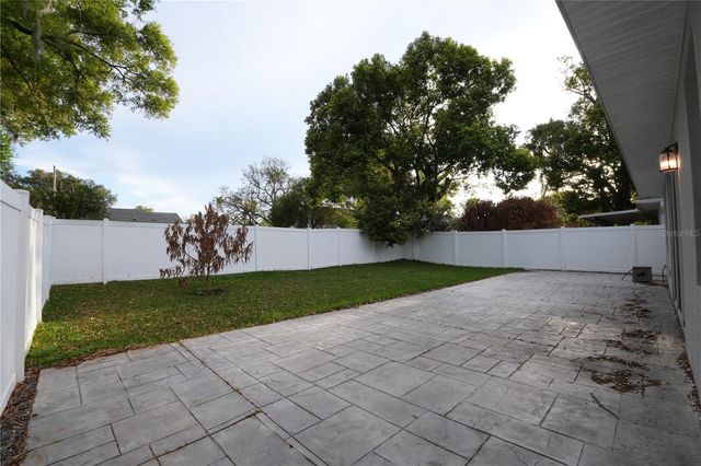 2004 E GRANT AVENUE, Orlando, FL 32806