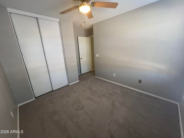 8565 E LAKEVIEW Avenue, Mesa, AZ 85209