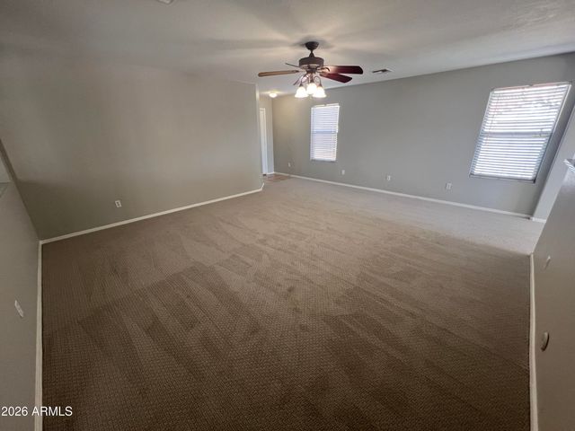 8565 E LAKEVIEW Avenue, Mesa, AZ 85209