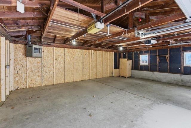 1811 Sager Avenue, Waterloo, IA 50701