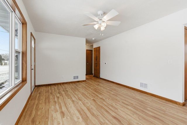 1811 Sager Avenue, Waterloo, IA 50701