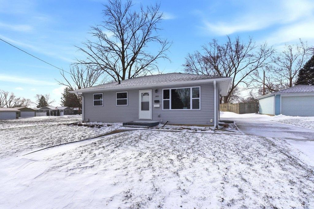 1811 Sager Avenue, Waterloo, IA 50701