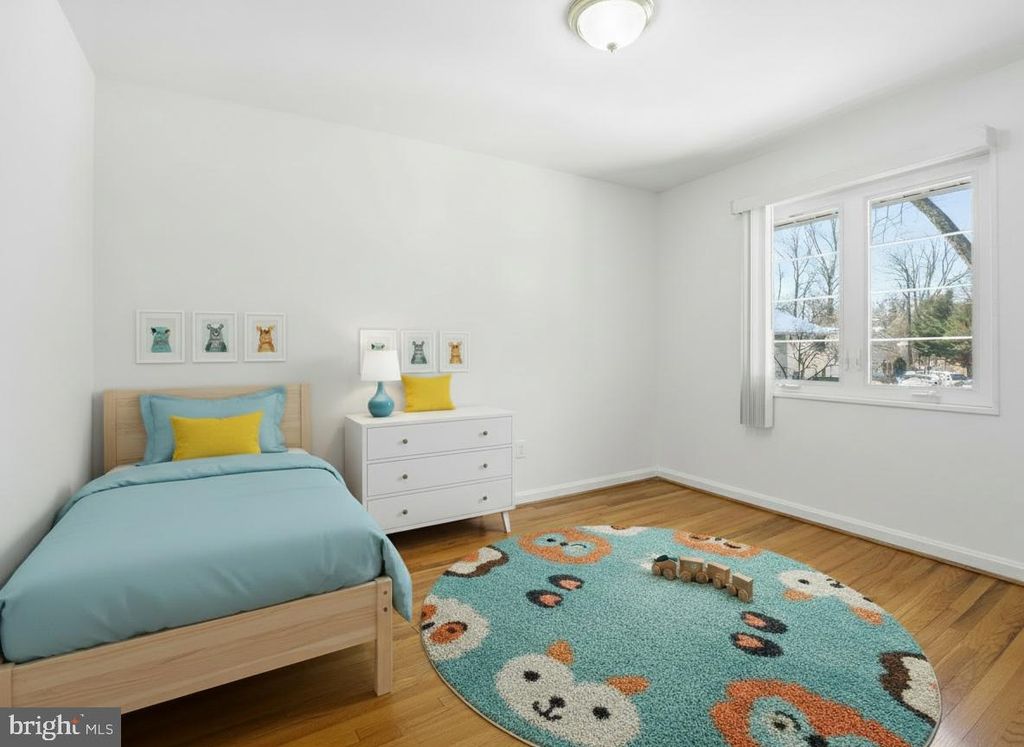 Image 16 of property listing at 5364 POOKS HILL RD, Bethesda, MD 20814