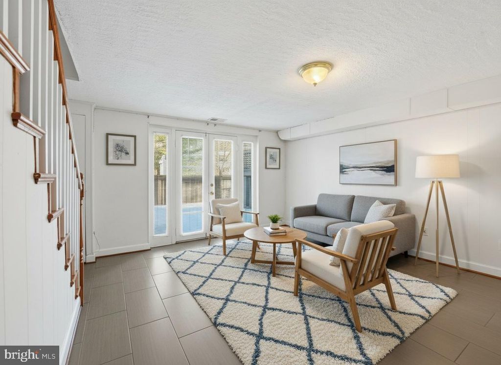 Image 19 of property listing at 5364 POOKS HILL RD, Bethesda, MD 20814