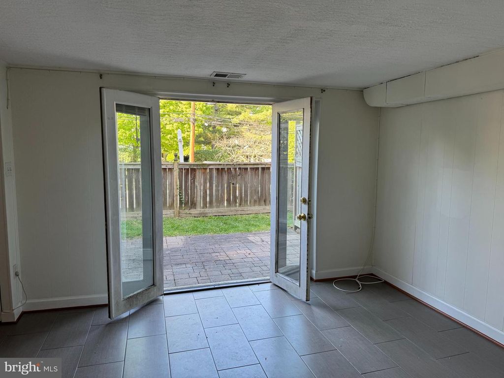 Image 20 of property listing at 5364 POOKS HILL RD, Bethesda, MD 20814