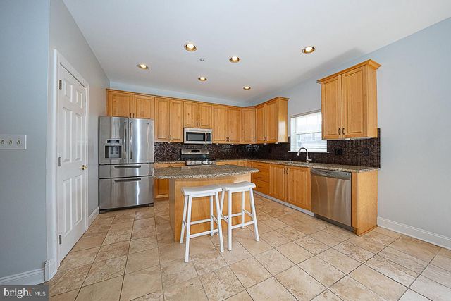 757 WHITETAIL CIR, King Of Prussia, PA 19406