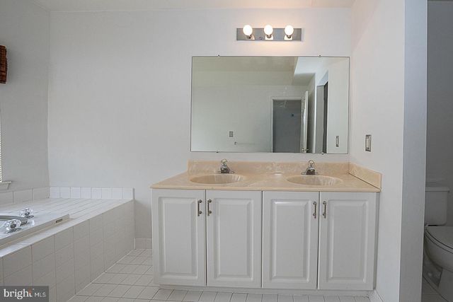 757 WHITETAIL CIR, King Of Prussia, PA 19406