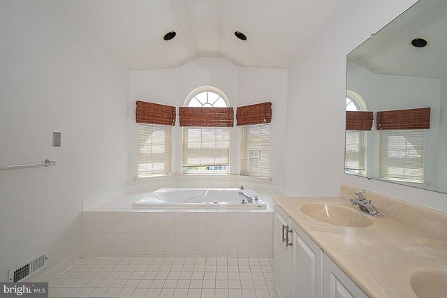 757 WHITETAIL CIR, King Of Prussia, PA 19406