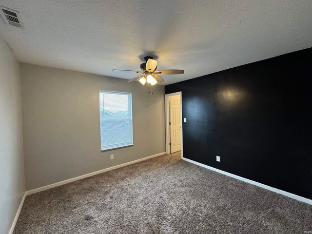 3230 Sand Walk Drive, Kokomo, IN 46902