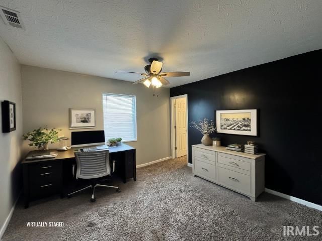 3230 Sand Walk Drive, Kokomo, IN 46902