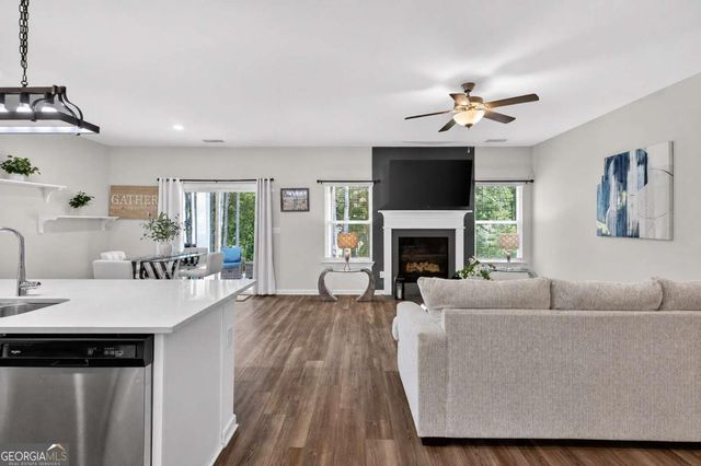 4161 Dean Grove Way, Loganville, GA 30052