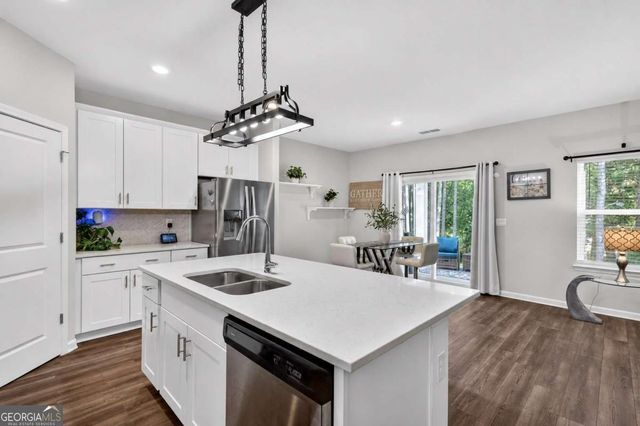 4161 Dean Grove Way, Loganville, GA 30052