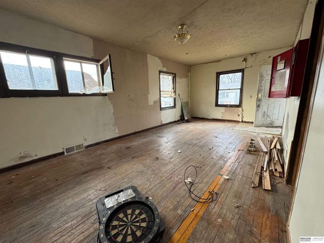 4819 N 47 Street, Omaha, NE 68104